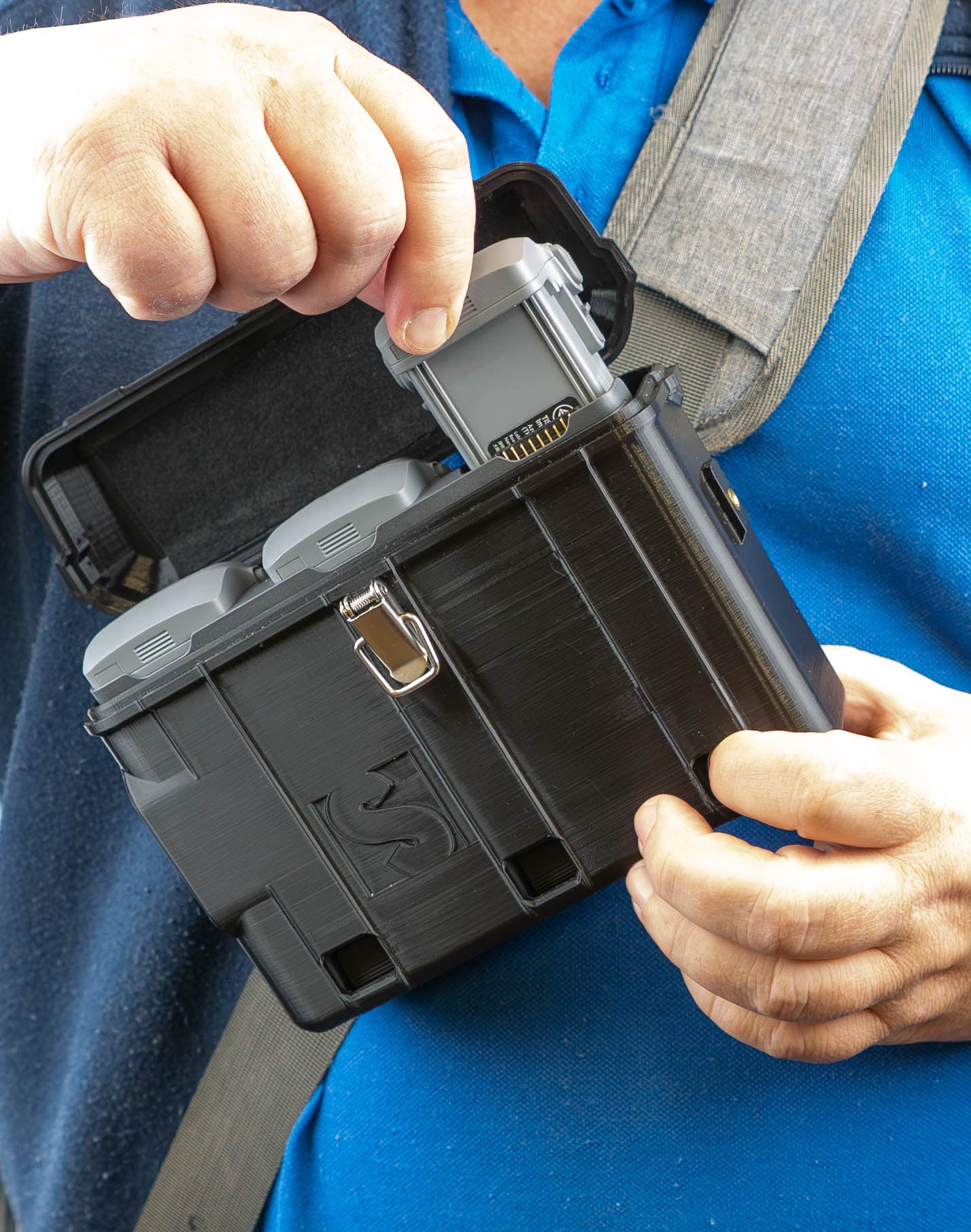 DJI AIR 3S & AIR 3 Battery Charger Case